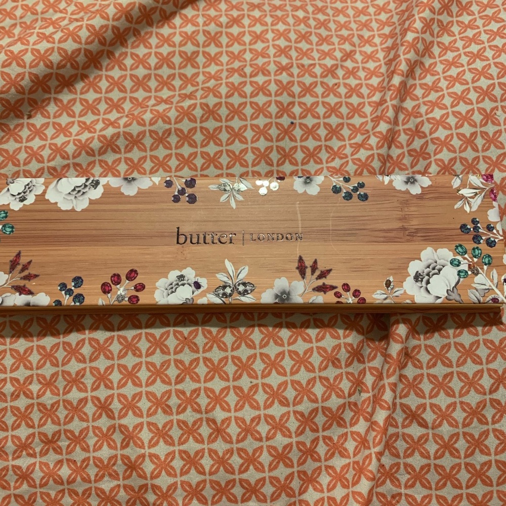 Butter London and gaea brushes by luxie